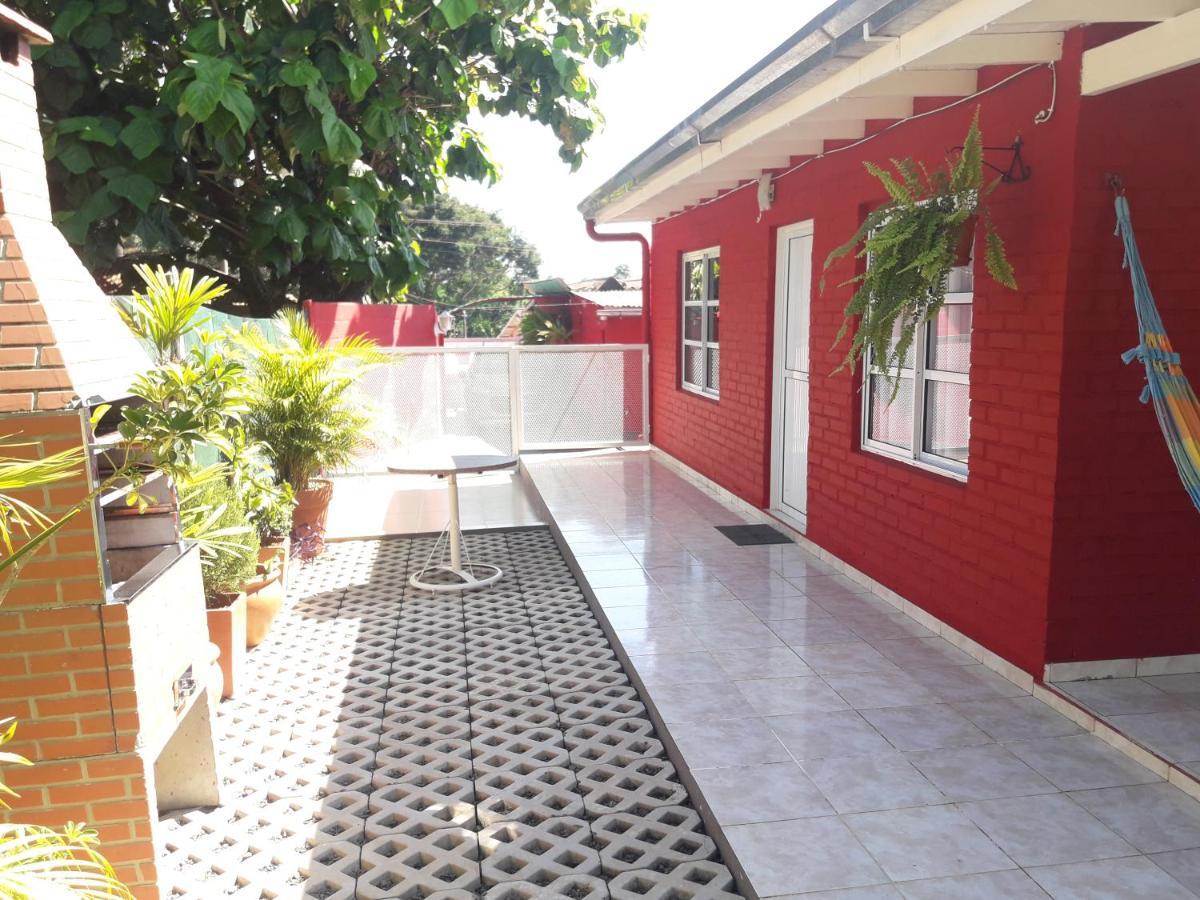 En Familia Villa Puerto Iguazú Eksteriør billede