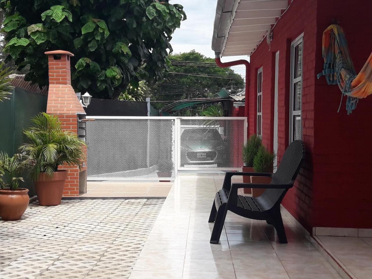 En Familia Villa Puerto Iguazú Eksteriør billede