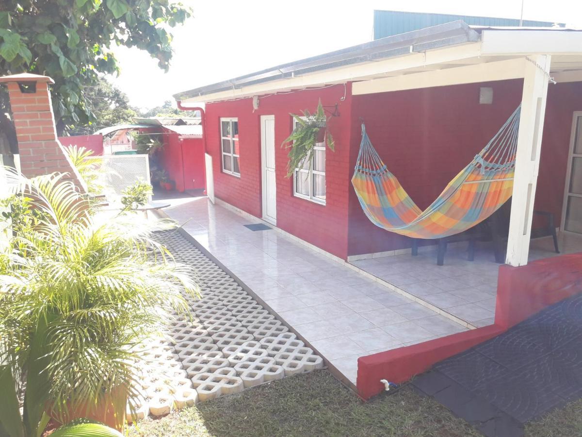 En Familia Villa Puerto Iguazú Eksteriør billede