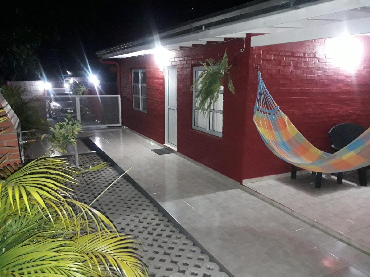 En Familia Villa Puerto Iguazú Eksteriør billede